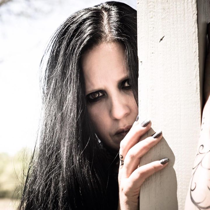 262527_4837385575014_473571207_n